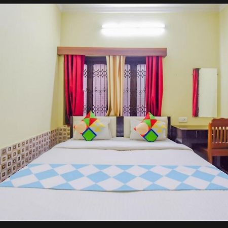 Hotel Orient Residency Kalkutta Exterior foto
